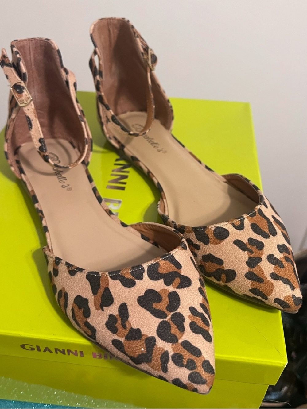 Breckelles Leopard Print Pointed Flats with Ankle Strap - Tan/Black